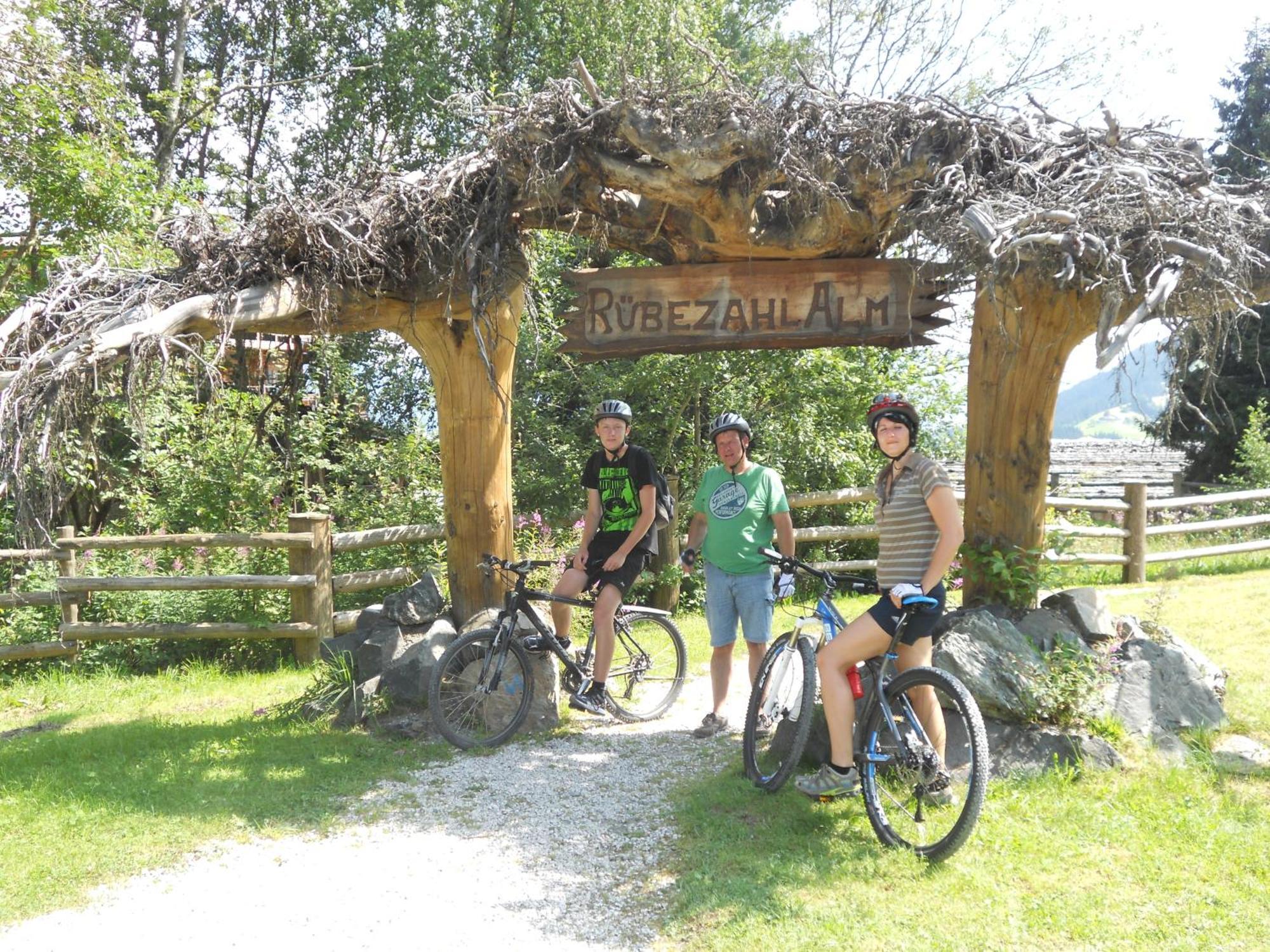 Landgasthof Pfarrwirt Hotell Thiersee Exteriör bild